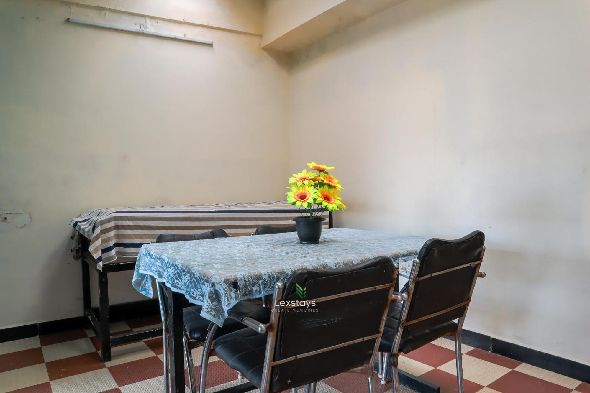 Vijaya Deepa Guest House By Lexstays Coonoor Exterior foto